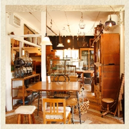 湖のちかくの小さな喫茶店 喫茶ソスイ Lohas Club